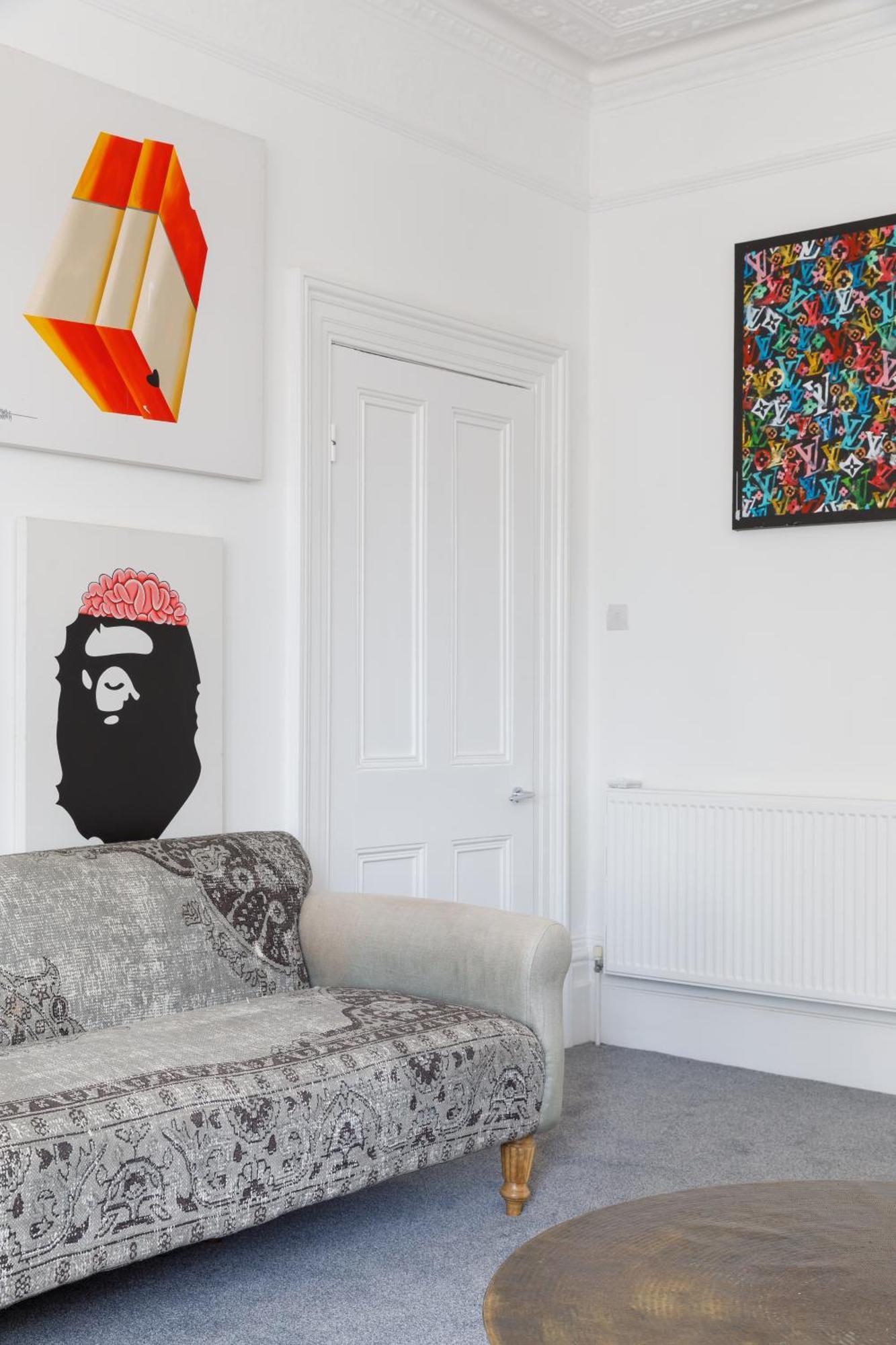 Lovely, Modern & Spacious 1-bed Flat *