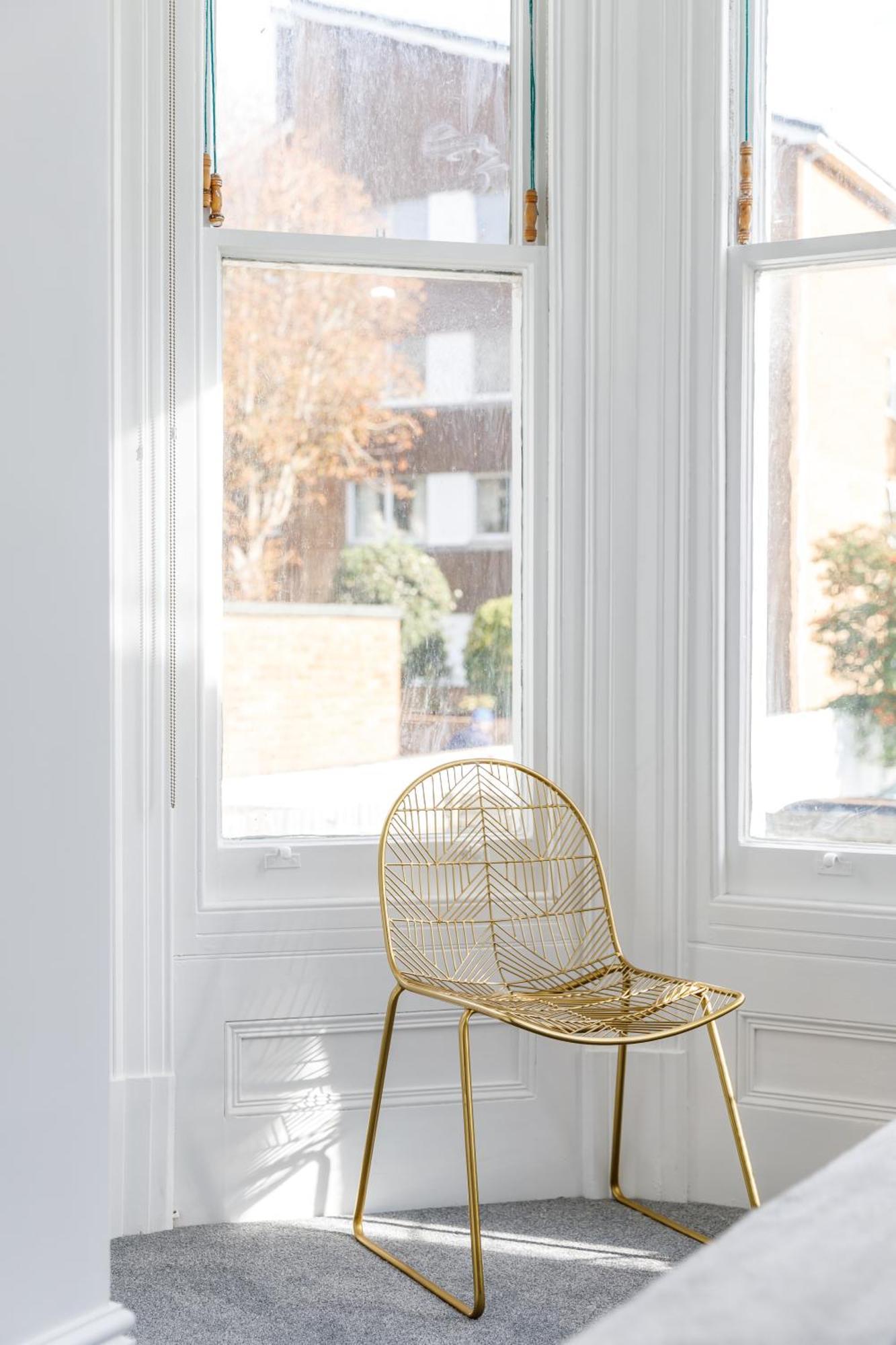 Lovely, Modern & Spacious 1-bed Flat Apartamento